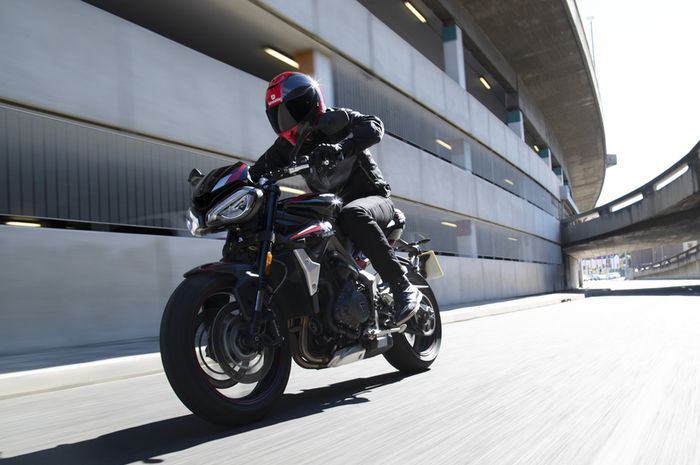 Triumph Street Triple R resmi diriis di India