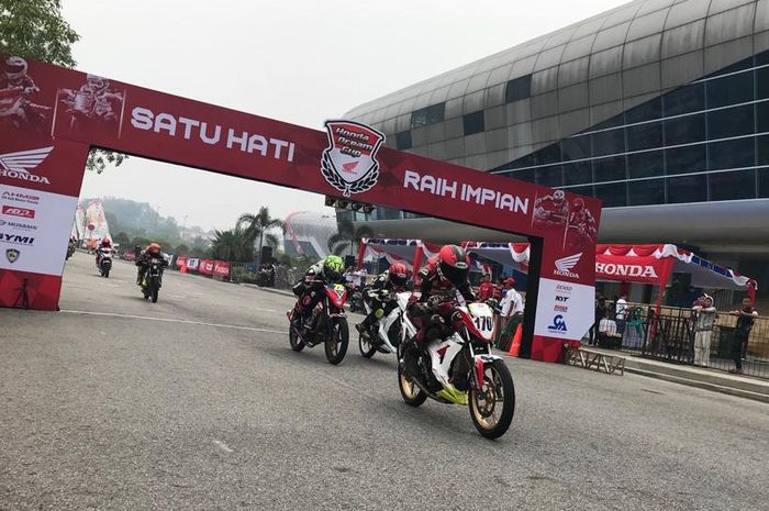 Race 1 kelas HDC 3 di Honda Dream Cup (HDC) Pekanbaru 2019