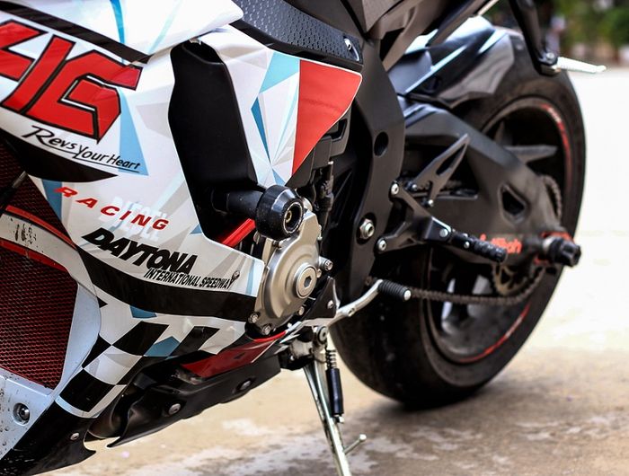 Yamaha R1 custom decal VR46 bikinan H2 Decals