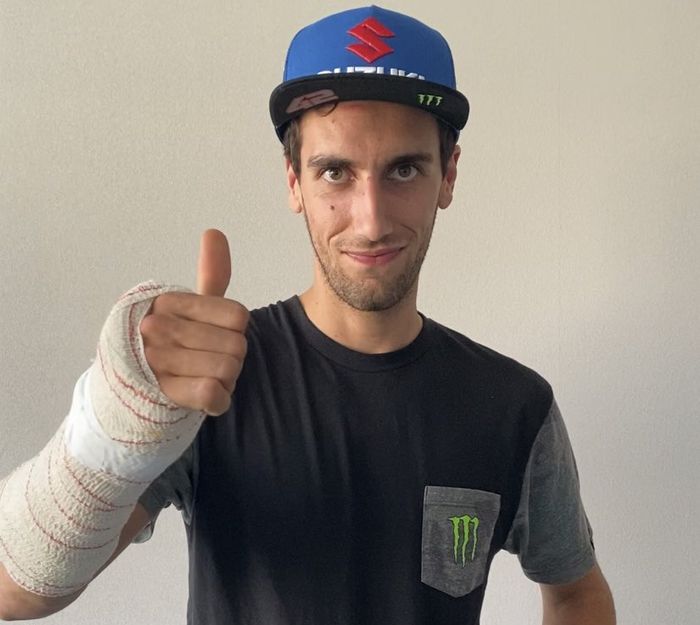 Alami patah tulang di pergelangan tangannya, Alex Rins terpaksa absen di MotoGP Catalunya 2021