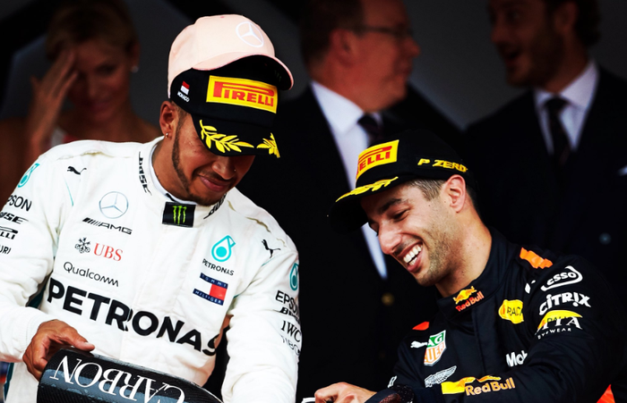 Lewis Hamilton dan Daniel Ricciardo