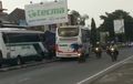 Video Bus Galau dan Batal Nyerobot, Untung Enggak Bikin Kecelakaan