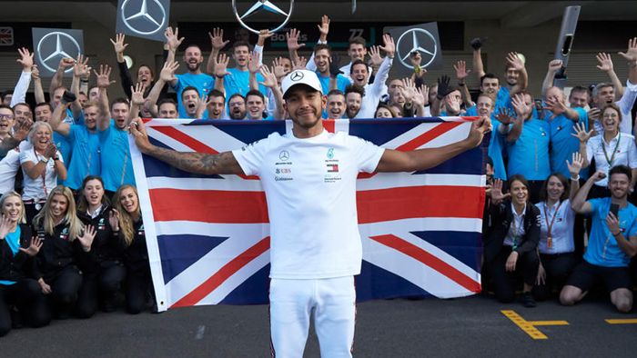 Lewis Hamilton meraih gelar juara dunia kelimanya di GP F1 Meksiko