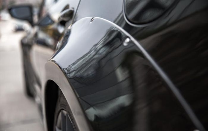 Sentuhan over fender membuat tampilan Mazda6 lebih gambot