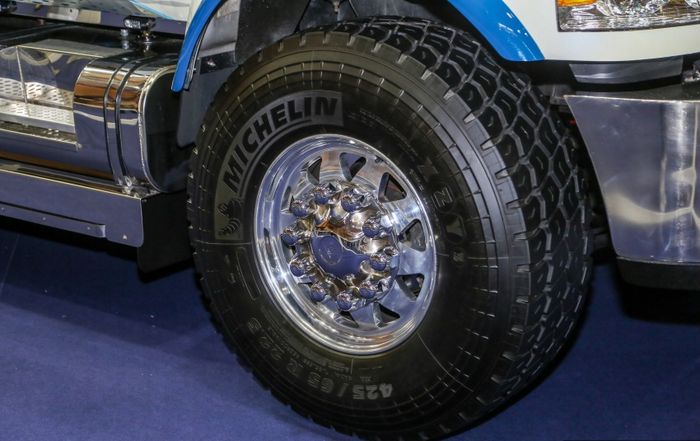 Pelek Ford F-650 Super Truck milik Sultan  Johor