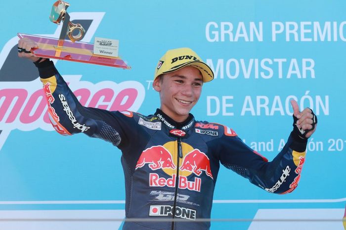Menang di Red Bull Rookies Cup Aragon, Deniz Oncu masih berjuang untuk mempertahankan posisi kedua di klasemen