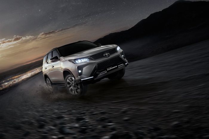 Toyota Fortuner facelift resmi meluncur di Thailand