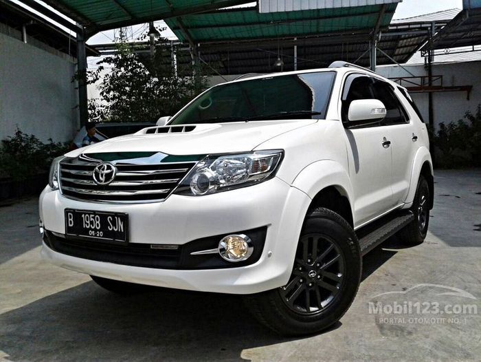 Toyota Fortuner 2.5 G