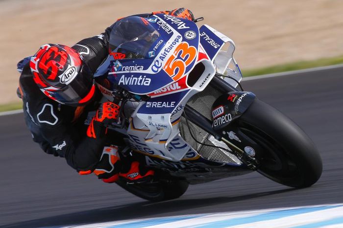 Tito Rabat (Avintia Ducati) dengan GP17 pada tes MotoGP di Jerez