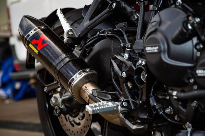 pemasangan knalpot aman dengan braket