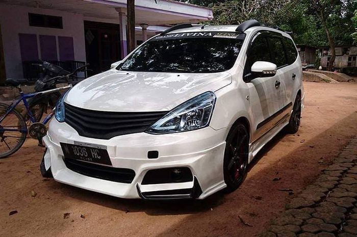 Nissan Grand Livina lama sporty pasang body kit custom ala Impul 