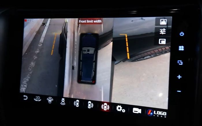 Head unit canggih Tomiko 1005 di kabin modifikasi Toyota Fortuner VRZ