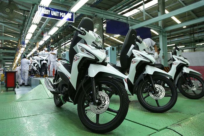 Tampilan New Honda Revo X di pabrik
