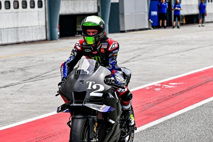 Test rider Yamaha, Cal Crutchlow, sukses mencatatkan waktu tercepat pada hasil tes shakedown hari pertama MotoGP 2023 di Sirkuit Sepang, Malaysia
