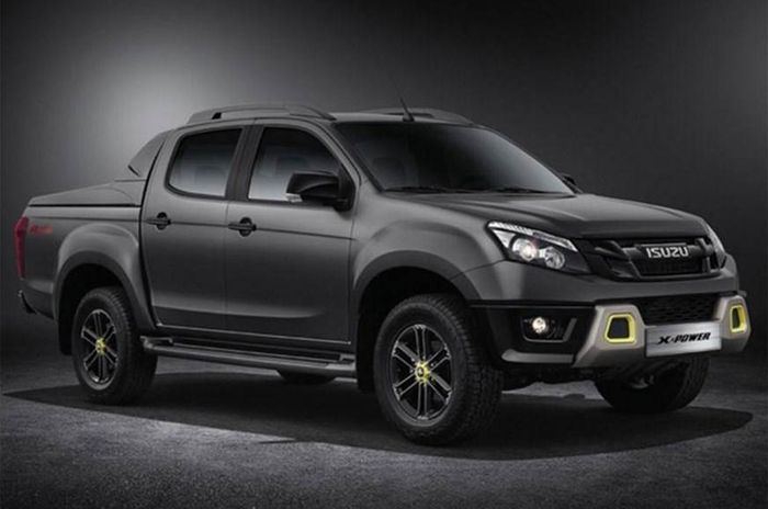 Isuzu D-Max X-Power dengan bodi abu-abu gelap dan gril hitam