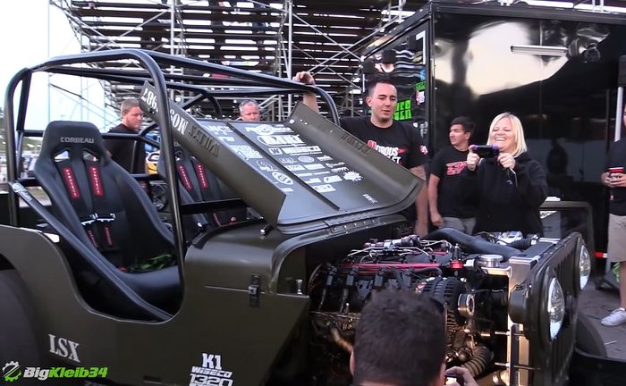 Modifikasi Jeep Willys jadi mobil drag race