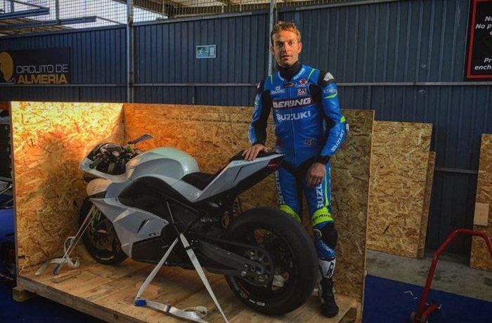 Sylvain Guintoli jadi test rider dan pengembang Moto-e