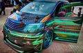 Toyota Alphard Lama Nyentrik Bodi Full Airbrush, Banyak Tengkoraknya