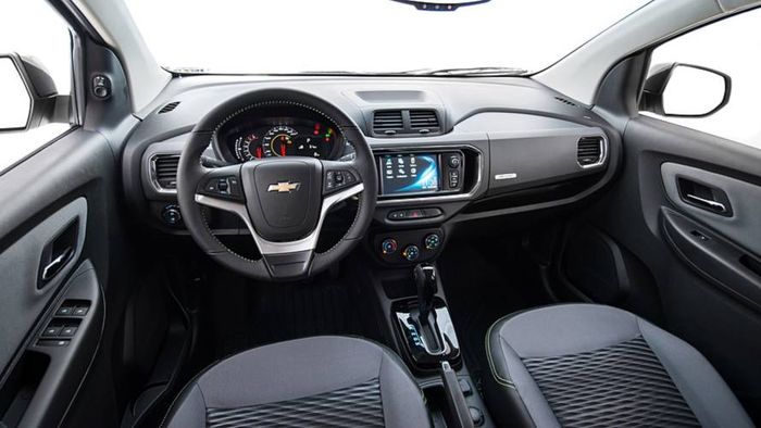 Desain interior Chevrolet Spin Activ