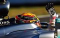 Selebrasi Lewis Hamilton untuk Kemenangan di Balap Formula 1 Jadi Perdebatan, Kenapa ya?