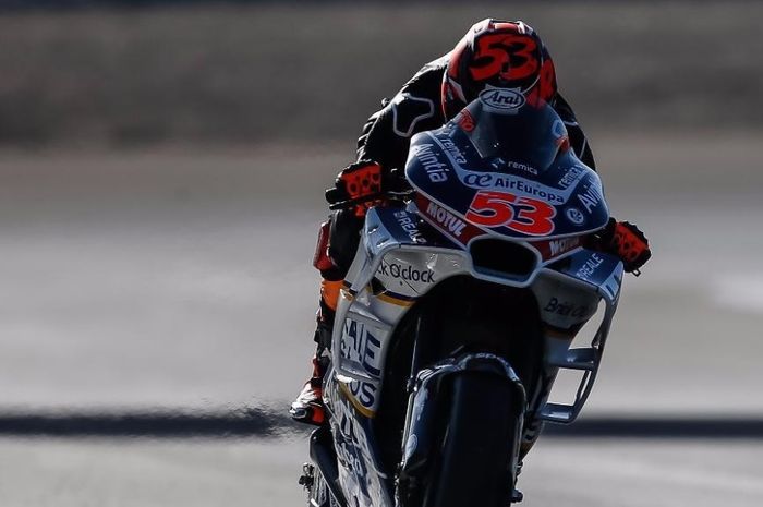 Tito Rabat dengan Desmosedici GP17