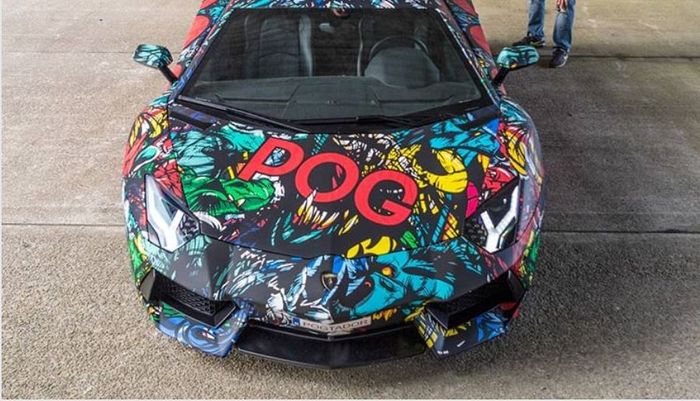 Lamborghini Aventador pakai body wrapping ala grafiti
