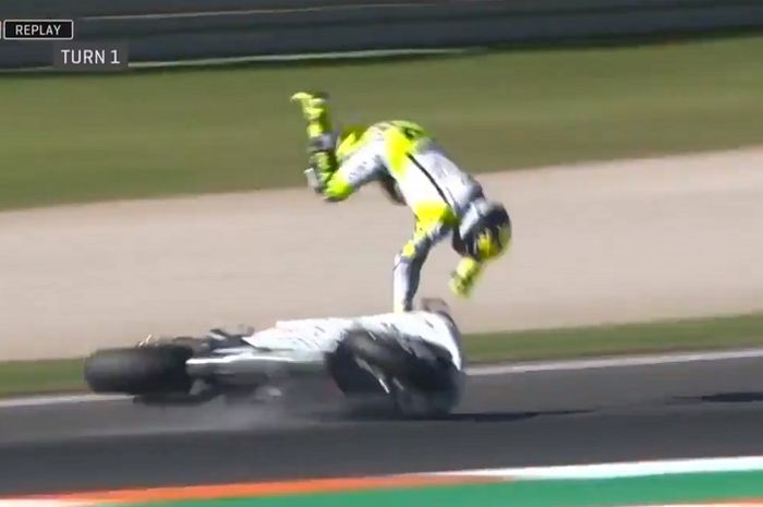Alvaro Bautista crash pada ujicoba motor di Valencia