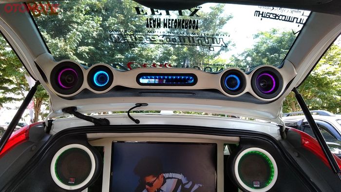Audio custom di Honda CR-V