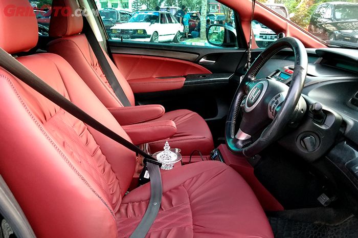 Kabin Honda Odyssey milik Ilok