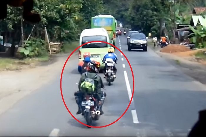 Tetap wapada saat touring rame-rame