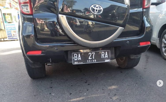 Pelat nomor Toyota Rush milik pengemudi wanita penabrak petugas Dishub 