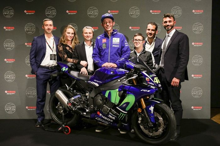 Valentino Rossi dalam acara Insuperabili 