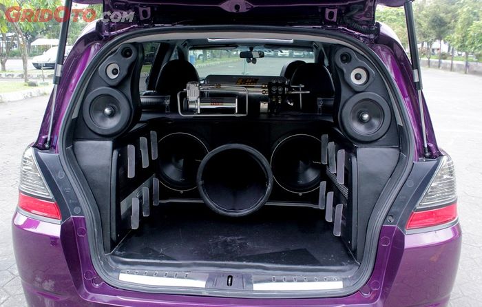 Audio Honda Odyssey ungu
