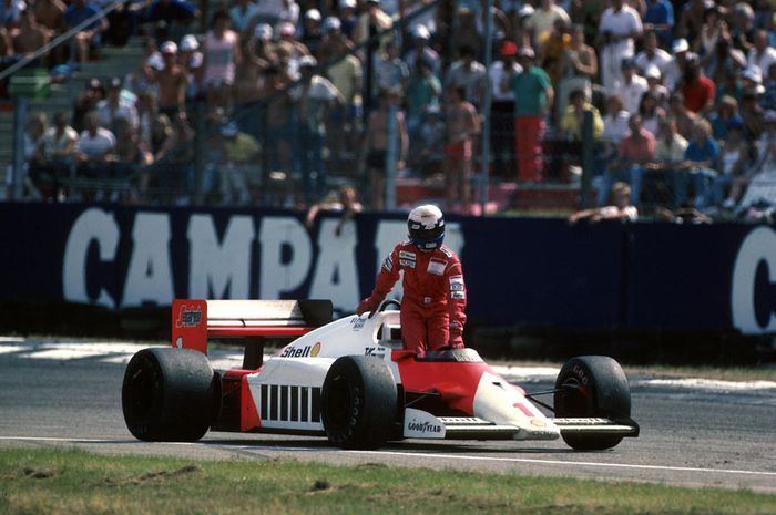 Alain Prost keluar dari McLaren untuk mendorong mobilnya