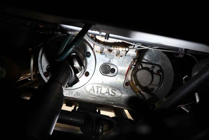 Pemakaian transfercase Atlas 4 Speed agar enak untuk speed atau rock crawling