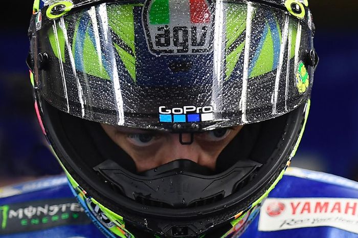 Valentino Rossi mengalami kesulitan di trek basah pada musim 207