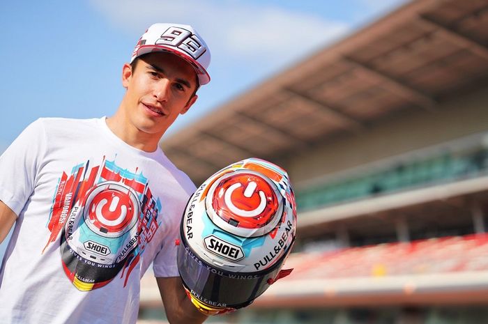 Marc Marquez pamerkan helm baru unruk MotoGP Catalunya