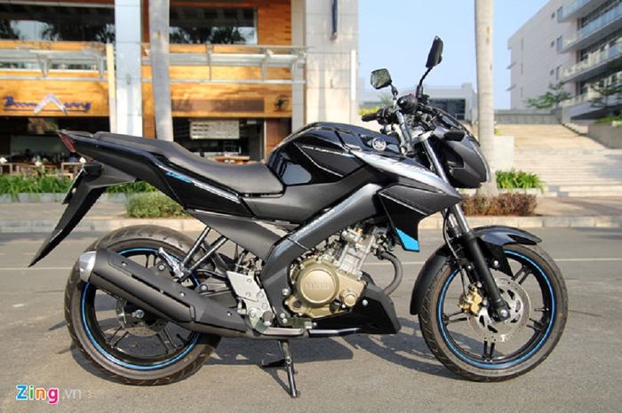 Penampakan Yamaha FZ150i alias V-ixion dari samping 