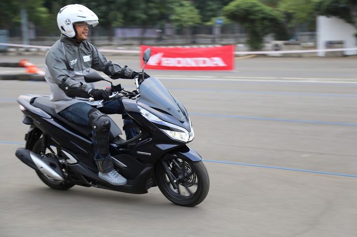 All New Honda PCX 150 Hybrid