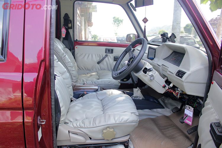 Tua Hanya Soal Usia Lihat Tampilan Elegan Kabin Kijang Super Ini Gridoto Com