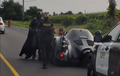 Video : Ketika Superhero Batman Bertemu Polisi di Jalanan, Begini Hasilnya