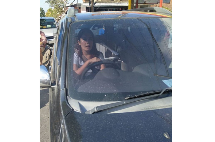 Pengemudi wanita yang menabrak petugas DIshub di Gianyar