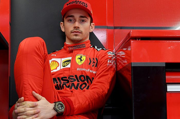 Charles Leclerc mengaku siap menerima keputusan apapun yang diambil tim Ferrari soal masa depan Sebastian Vettel