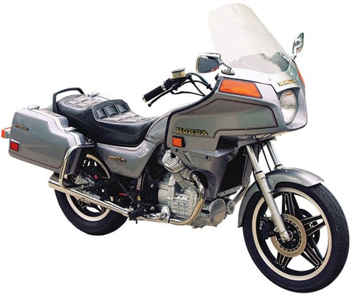 Tampilan asli Honda GL500 Silver Wing 1981, dilansir oleh Motorcycleclassics.com