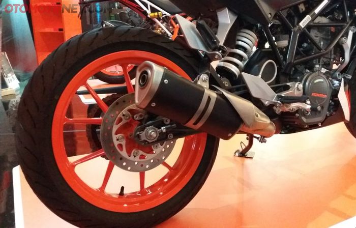 Knalpot KTM Duke 200 2018