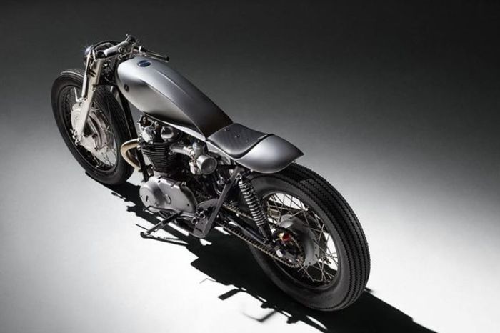 Bodinya kelihatan ramping banget kan?