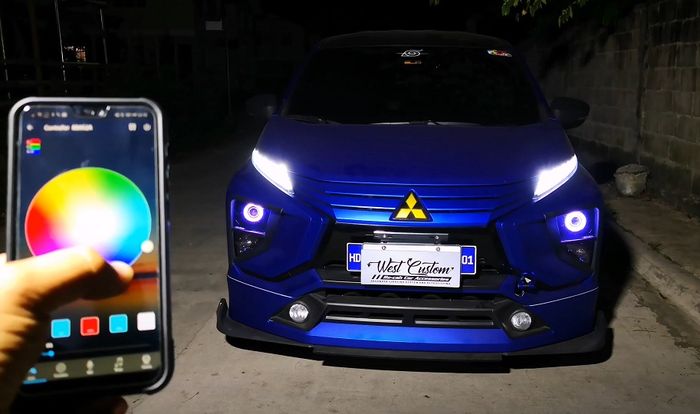 Lampu-lampu modifikasi Mitsubishi Xpander dapat diatur lewat smartphone