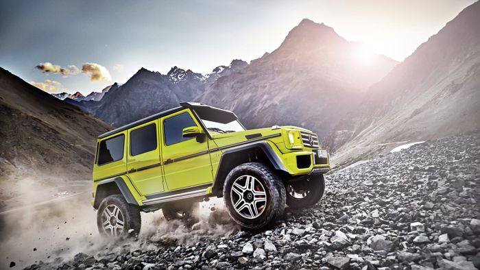 Mercedes-Benz G550 4&times;4&sup2; neon green