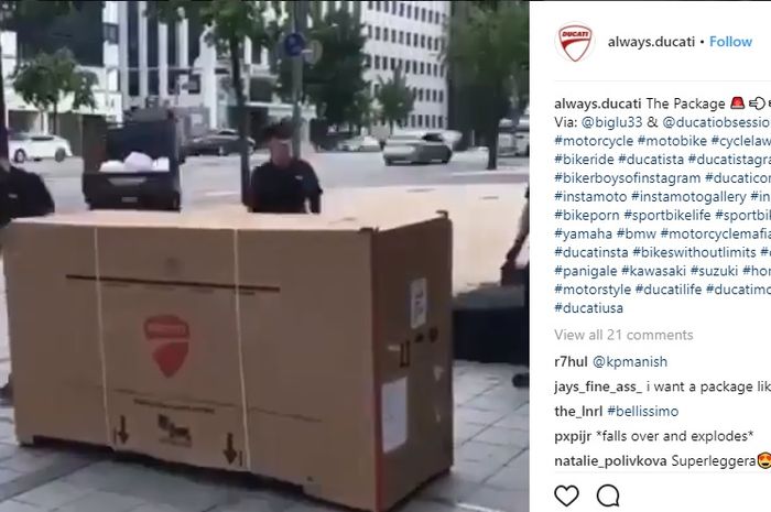 Paket kiriman motor dari Ducati