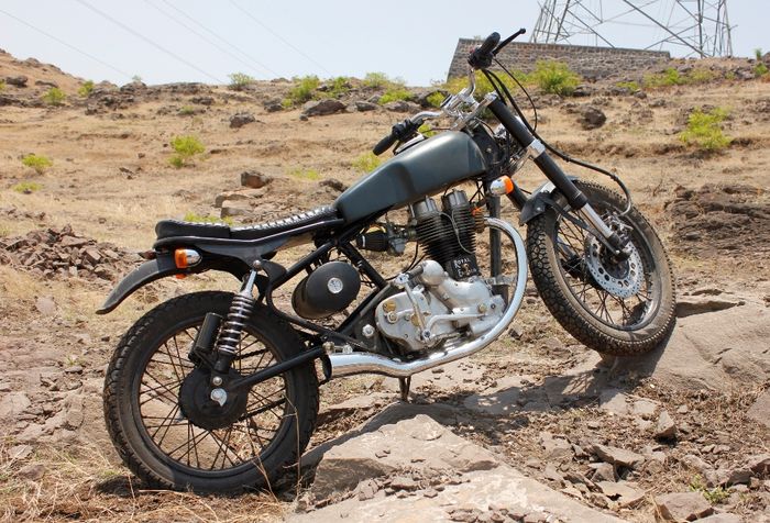 Royal Enfield 350 cc G2 custom scrambler dari Nomad Motorcycles